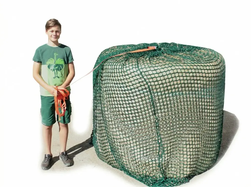 35mm XXL Profi-Rundballenheunetz Titan - doppelt vernäht  -  eXtraStark 6mm Gewebe - eXtraGroß 200cmØx180cm/h - bis190cm Rundballen